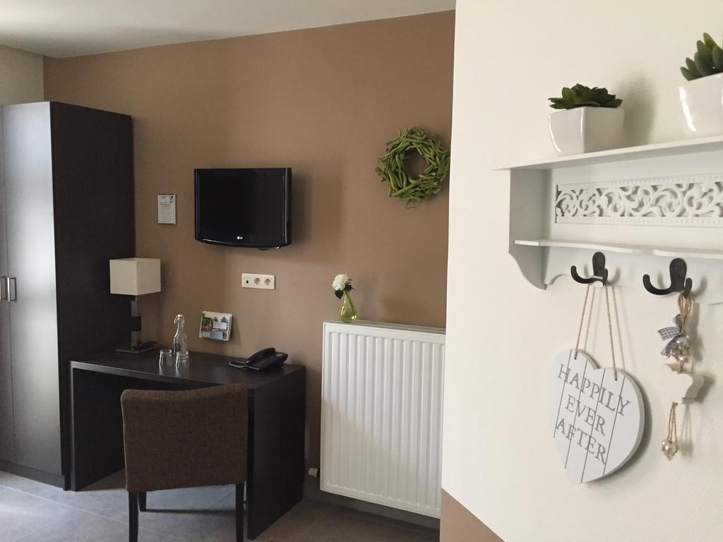 Hotel De Maaskant Maaseik Δωμάτιο φωτογραφία