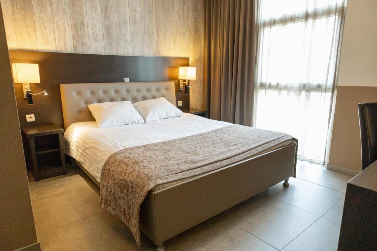 Hotel De Maaskant Maaseik Εξωτερικό φωτογραφία