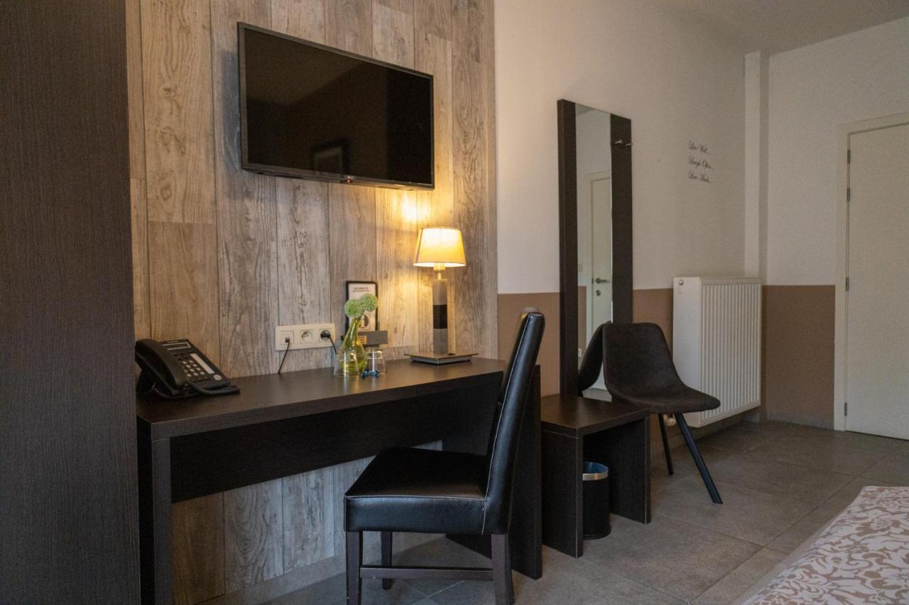 Hotel De Maaskant Maaseik Εξωτερικό φωτογραφία